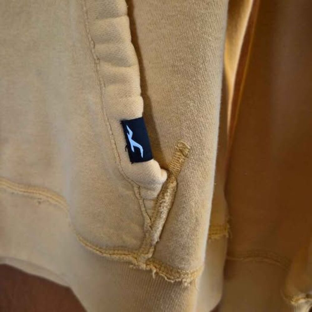 Hollister yellow hoodie M distressed look but in excellent cond - Picture 2 of 4